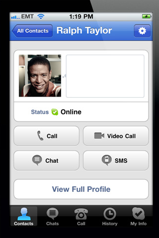 Skype su iPhone ora permette le videochiamate